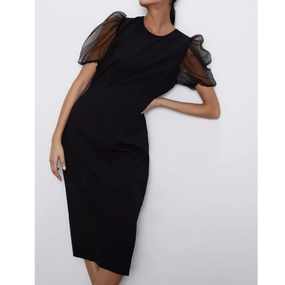 Black organza sleeve dress - Picture 2 of 7